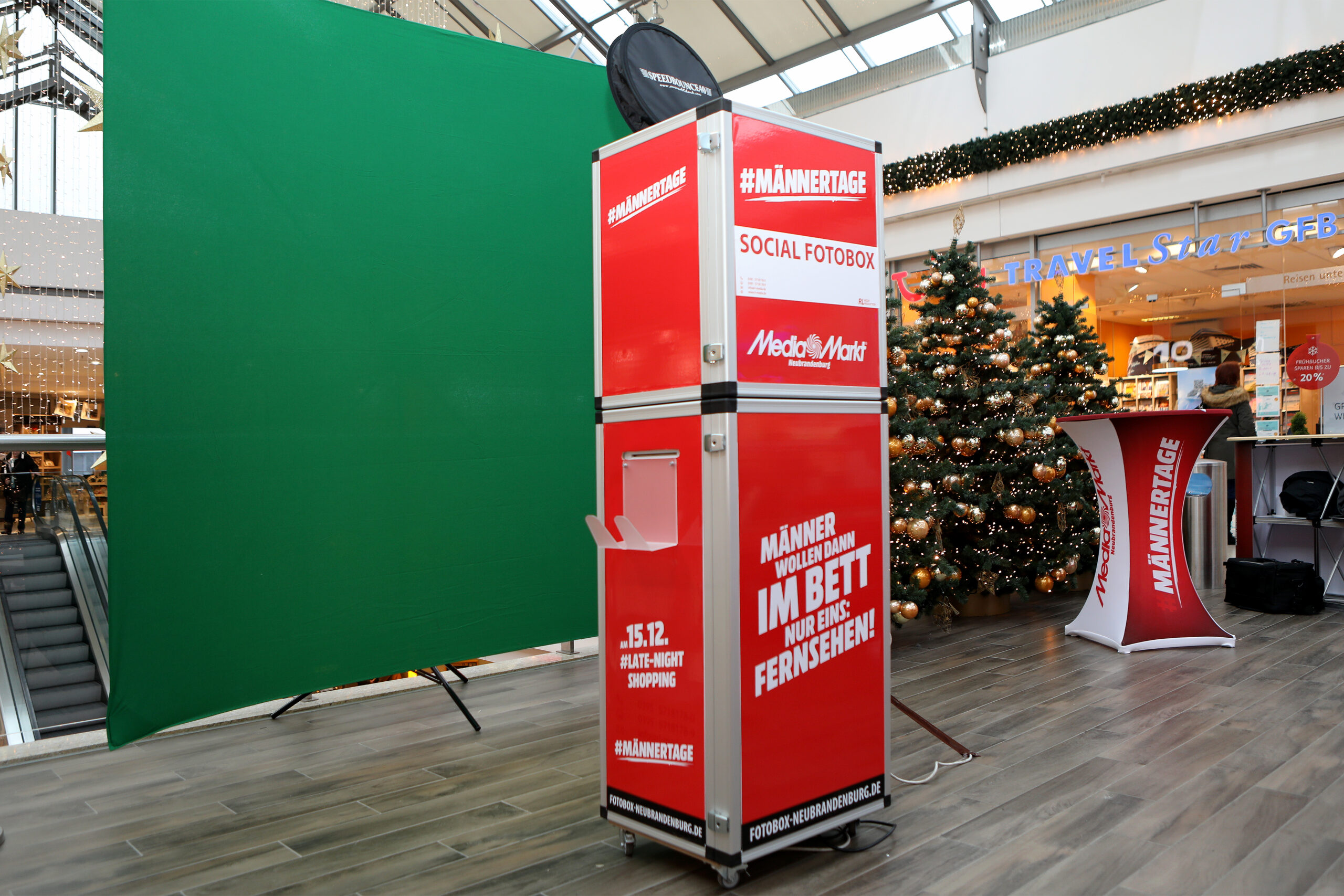 MediaMarkt Greenscreen Fotobox – Promotion im Shopping Center Greenscreen Fotobox für MediaMarkt bei einer Promotion im Shopping Center