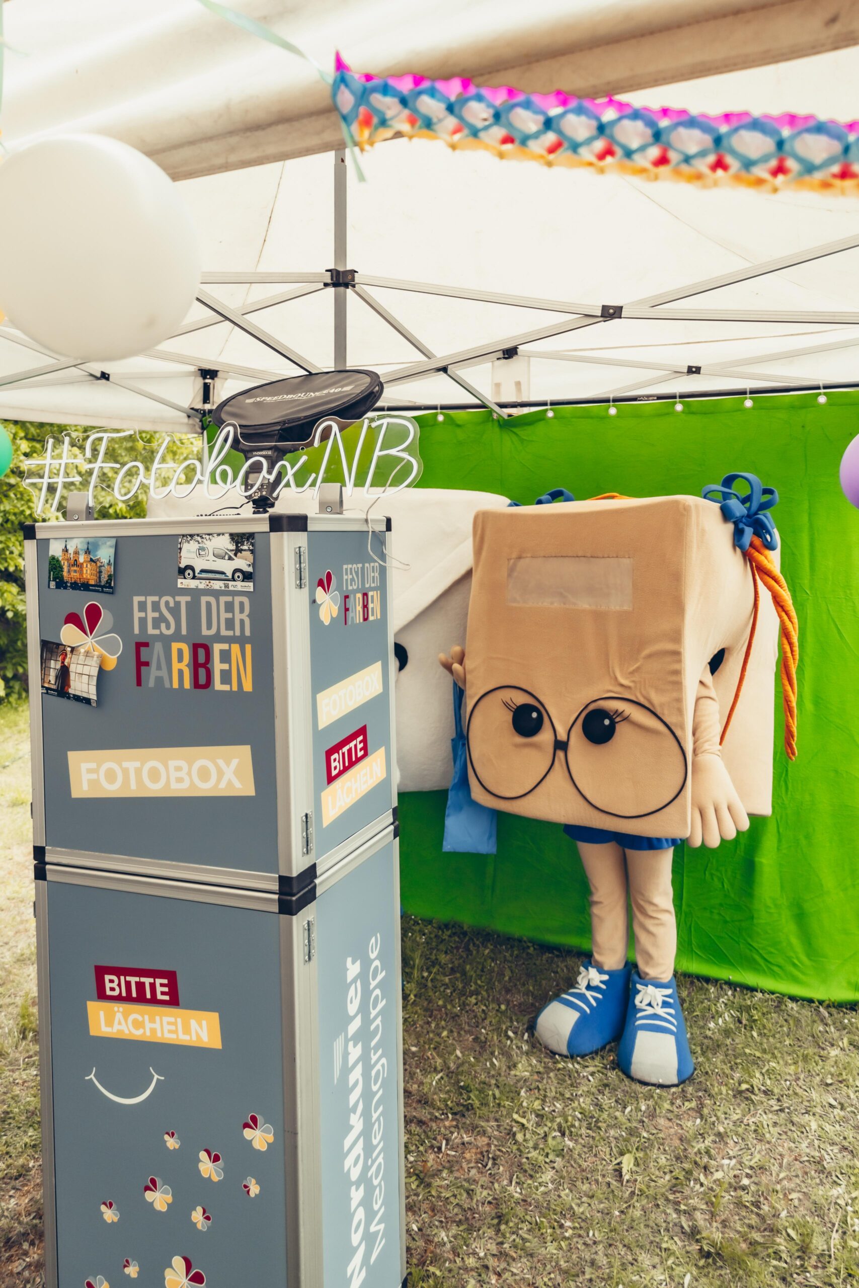 Greenscreen-Fotobox – Fest der Farben des Nordkurier Greenscreen-Fotobox beim Fest der Farben des Nordkurier