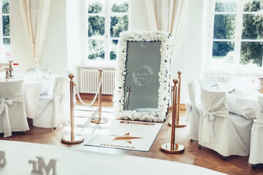 Luxus-Fotospiegel für Ihre Hochzeit – Rahmen in Silber, Weiß, Gold-Barock oder mit Blumen