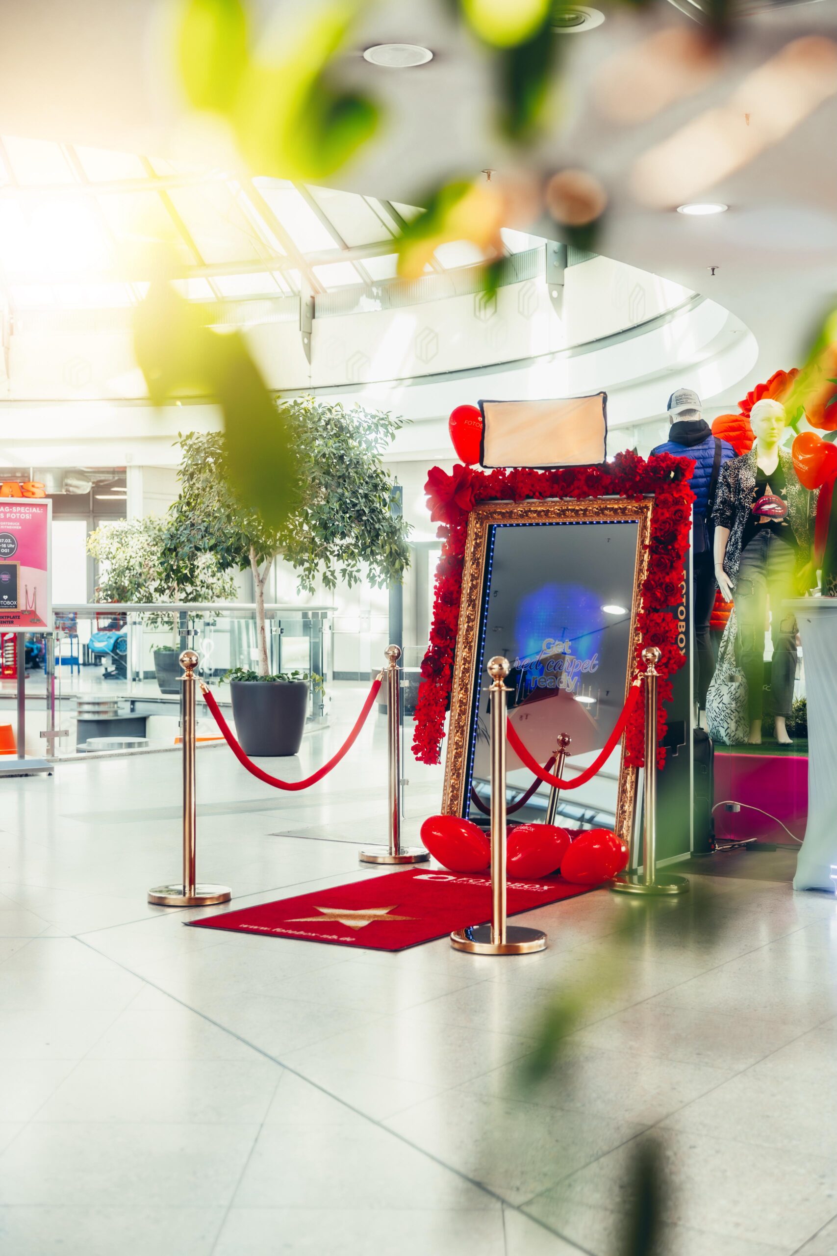 Fotospiegel Neubrandenburg – Marktplatz-Center mit Sofortdruck Fotospiegel mit Sofortdruck im Marktplatz-Center Neubrandenburg zum Frauentag und Valentinstag