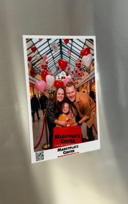 Have Photo Booth Magnets Printed | Magnet Photo Booth for Events & Trade Fairs Have Photo Booth Magnets Printed | Magnet Photo Booth for Events & Trade Fairs
