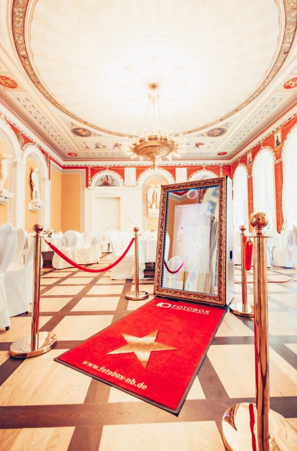 Fotospiegel mieten – Orangerie Neustrelitz | Exklusive Hochzeitserinnerungen Fotospiegel mieten – Orangerie Neustrelitz | Exklusive Hochzeitserinnerungen