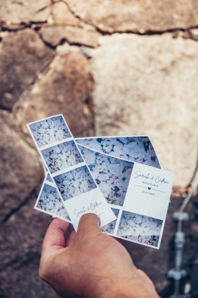 Fotobox Firmenevent: Fotobox und Fotospiegel auf einem Firmenevent, bieten Unterhaltung und sofortige Fotodrucke für die Gäste.