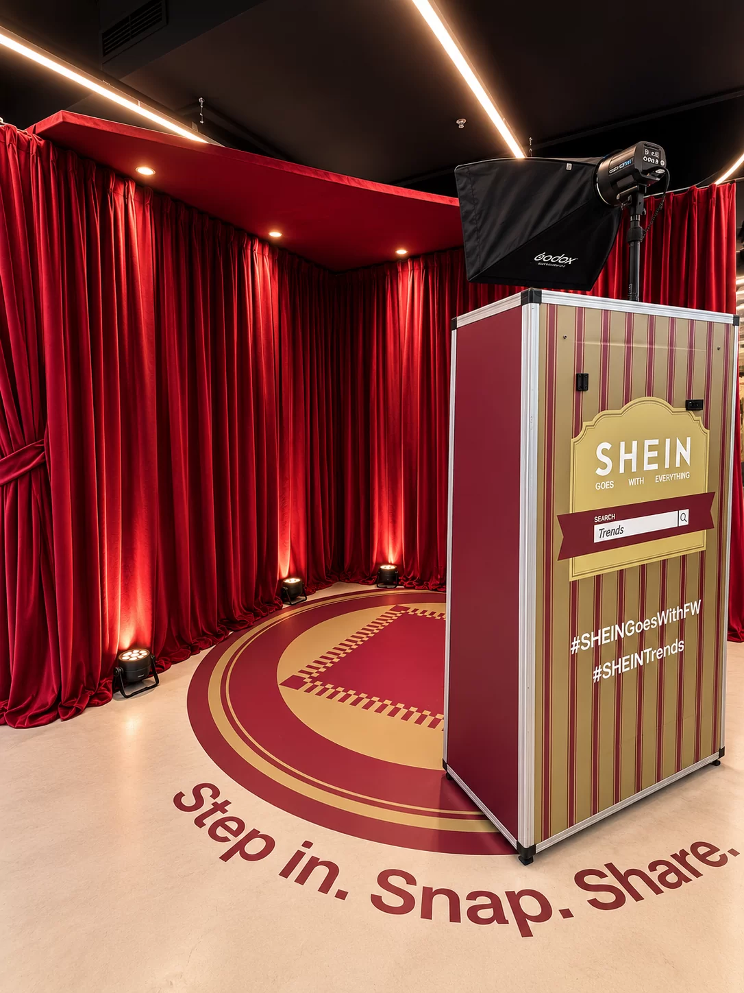 Gebrandeter Magic Mirror für SHEIN in Berlin